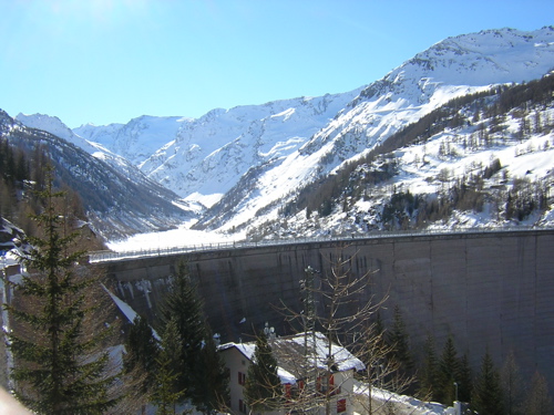 La diga di Valgrisenche (Aosta)